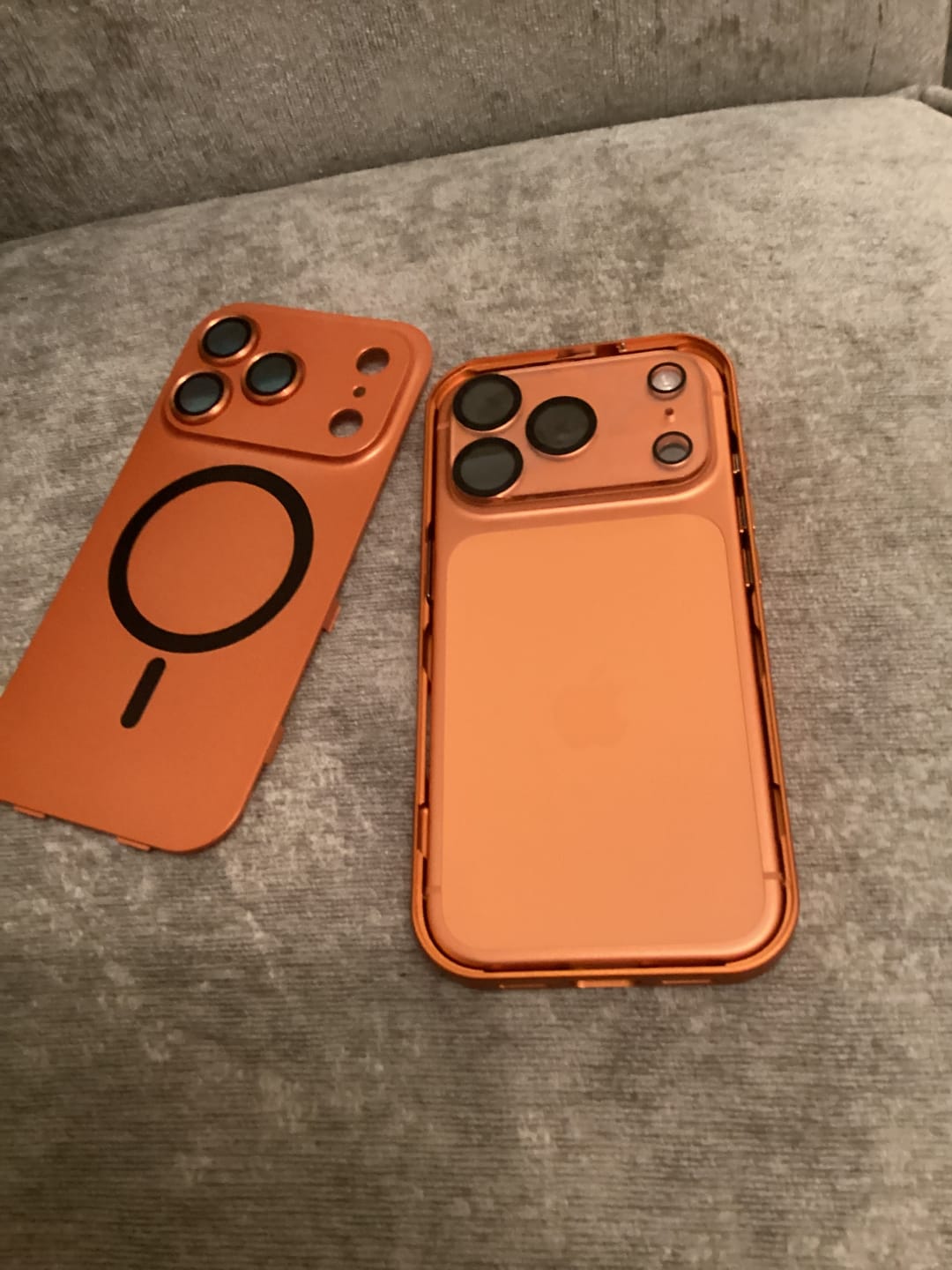 Kundfoto på snapshield metallskal